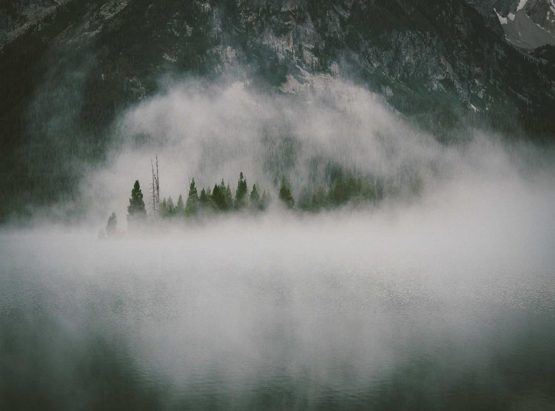 The Streaming Alternative: Download for Offline Listening